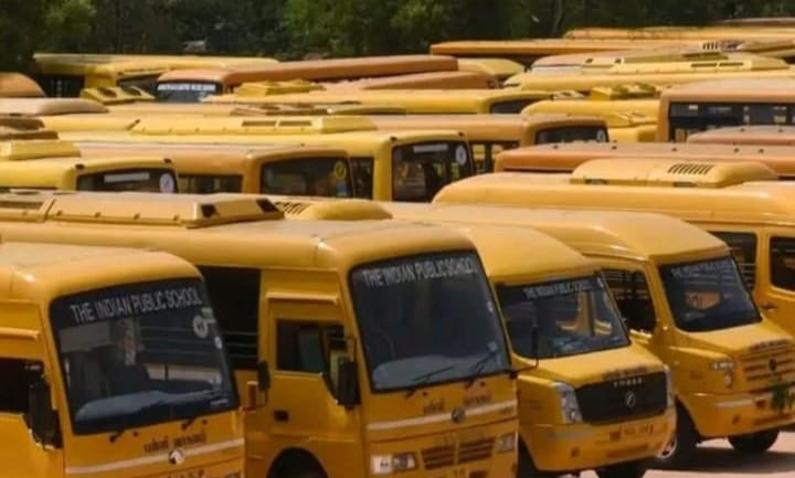 கோடை விடுமுறை: பள்ளி வேன்களை ஆய்வு செய்ய ஆணை.